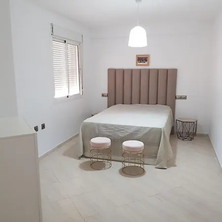 Apartamento Muy Comodo Y Tranquilo De 3